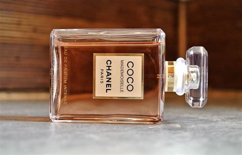 coco chanel perfume review indonesia|what does coco smell like.